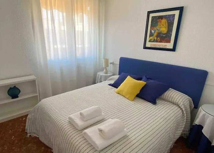 Flat With Wonderful Views Апартаменты *