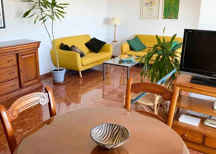 Апартаменты Flat With Wonderful Views *